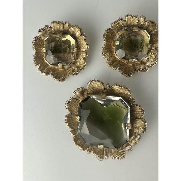 Emmons Clear Green Givre Brooch Molded Glass Prong Set Pin & Earrings Signed - Picture 1 of 7